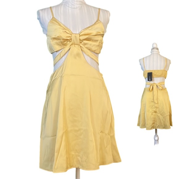 Fashion Nova Dresses & Skirts - NWT Fashion Nova Fit and Flare Dress